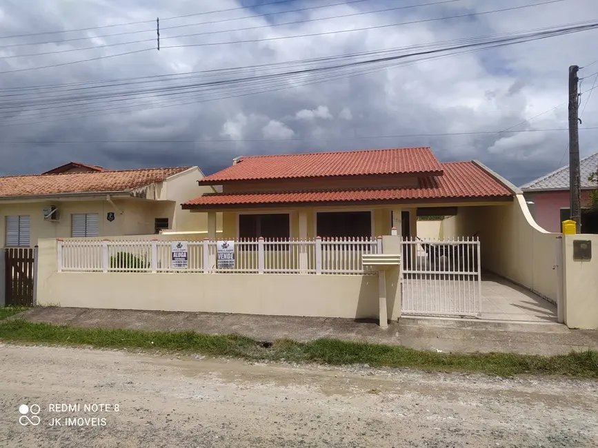 Foto 2 de Casa com 4 quartos à venda, 360m2 em Itapoa - SC