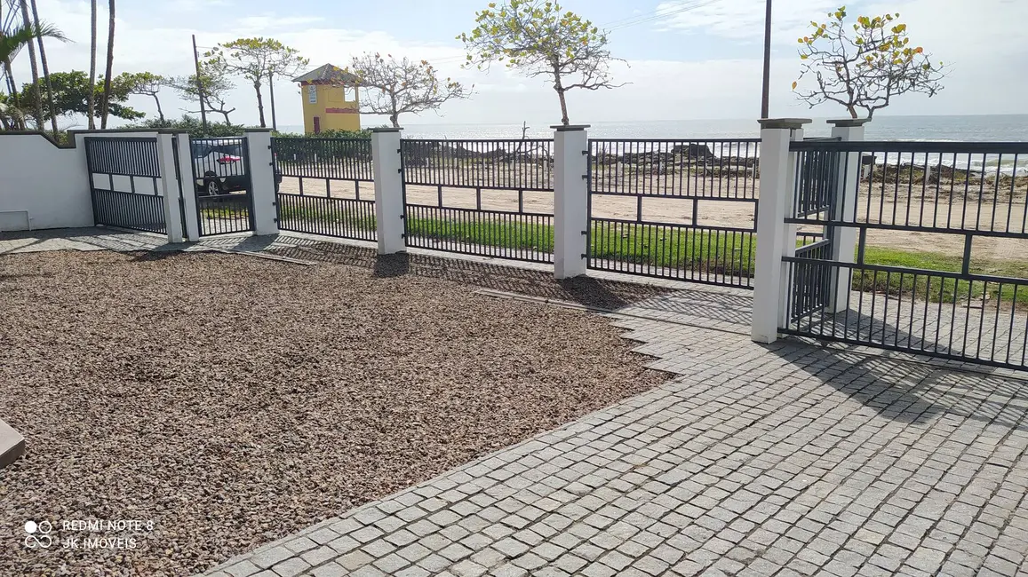 Foto 4 de Sobrado com 6 quartos à venda, 499m2 em Itapoa - SC
