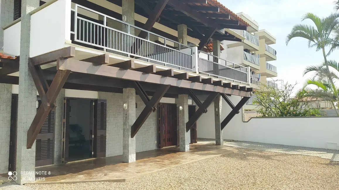 Foto 5 de Sobrado com 6 quartos à venda, 499m2 em Itapoa - SC