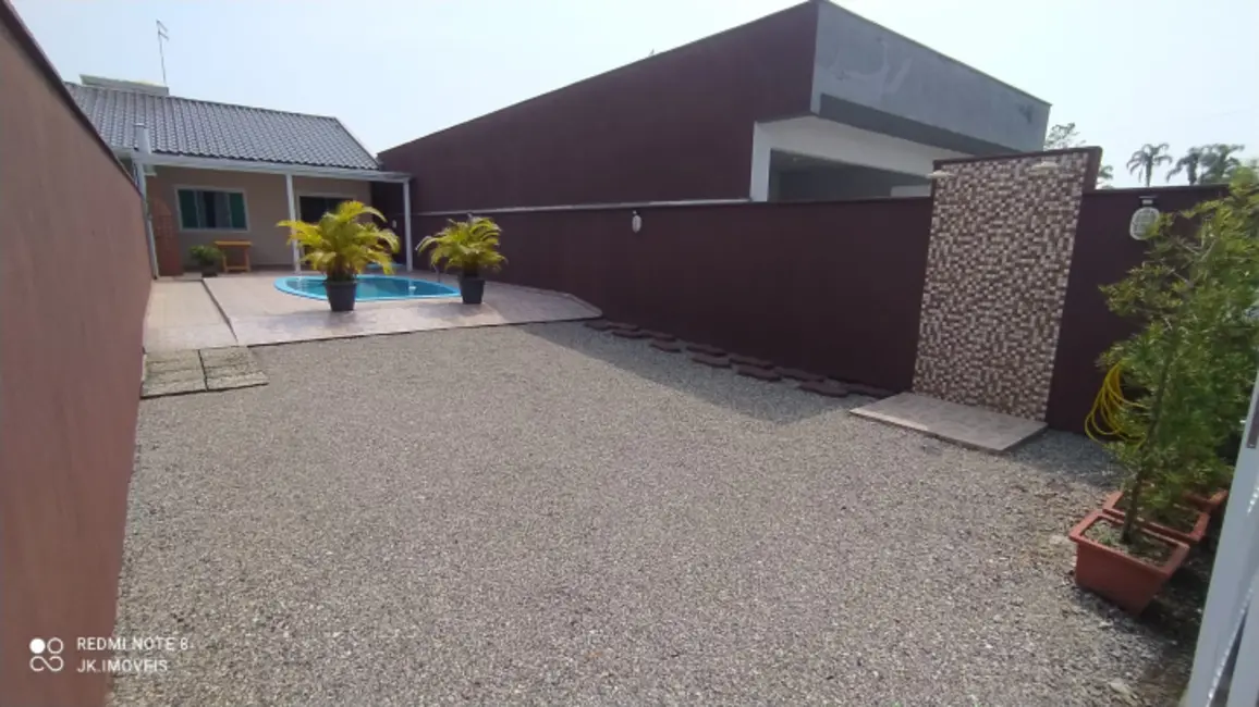 Foto 7 de Casa com 2 quartos à venda e para alugar, 70m2 em Itapoa - SC