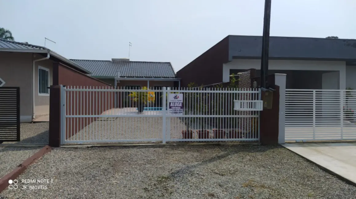 Foto 3 de Casa com 2 quartos à venda e para alugar, 70m2 em Itapoa - SC