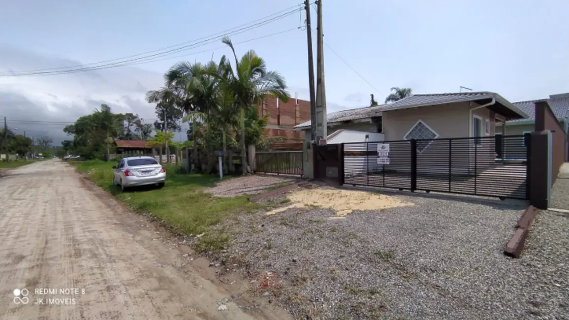 Foto 4 de Casa com 3 quartos à venda e para alugar, 80m2 em Itapoa - SC