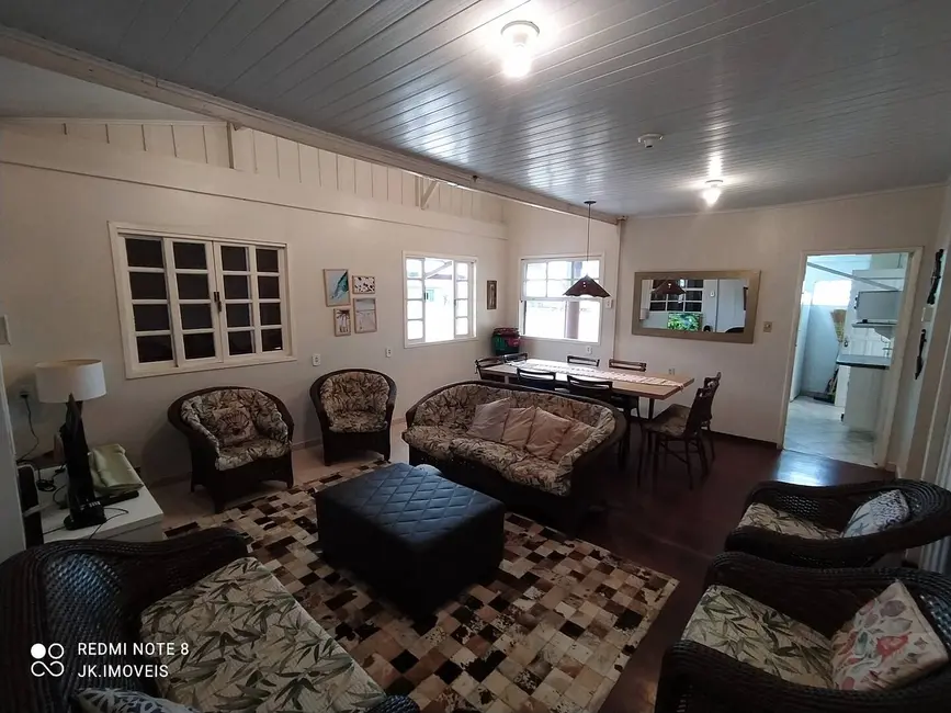 Foto 6 de Casa com 5 quartos à venda e para alugar, 110m2 em Itapoa - SC