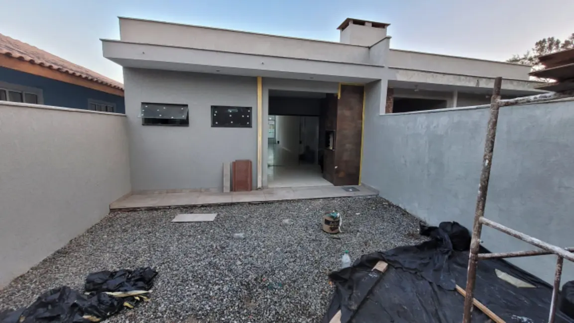 Foto 2 de Casa com 3 quartos à venda, 95m2 em Itapoa - SC
