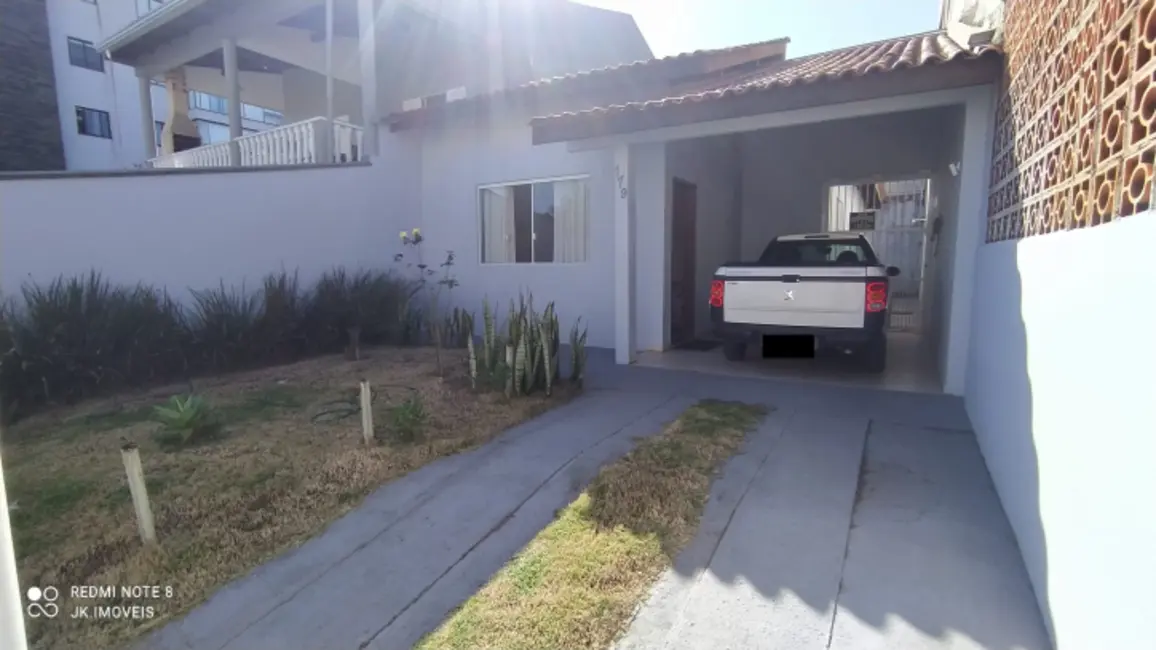 Casa com 2 quartos à venda e para alugar, 76m2 em Itapema do Norte, Itapoa - SC - imagem 2 Foto 2 de Casa com 2 quartos à venda e para alugar, 76m2 em Itapema do Norte, Itapoa - SC