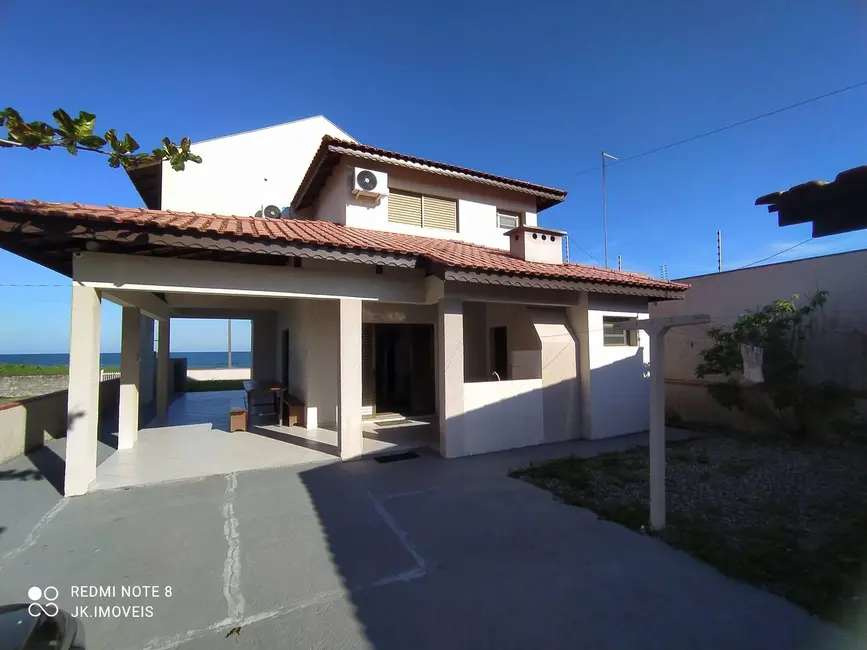 Foto 4 de Sobrado com 3 quartos à venda e para alugar, 220m2 em Itapoa - SC