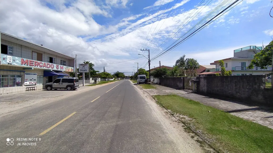 Foto 4 de Sobrado com 5 quartos à venda e para alugar, 269m2 em Itapoa - SC