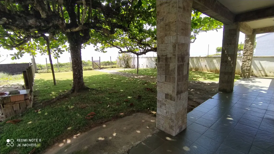 Foto 6 de Sobrado com 5 quartos à venda e para alugar, 269m2 em Itapoa - SC