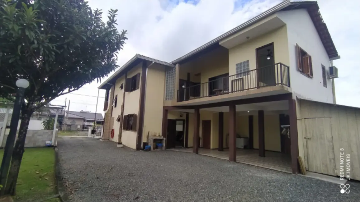 Foto 5 de Sobrado com 5 quartos à venda, 238m2 em Itapoa - SC