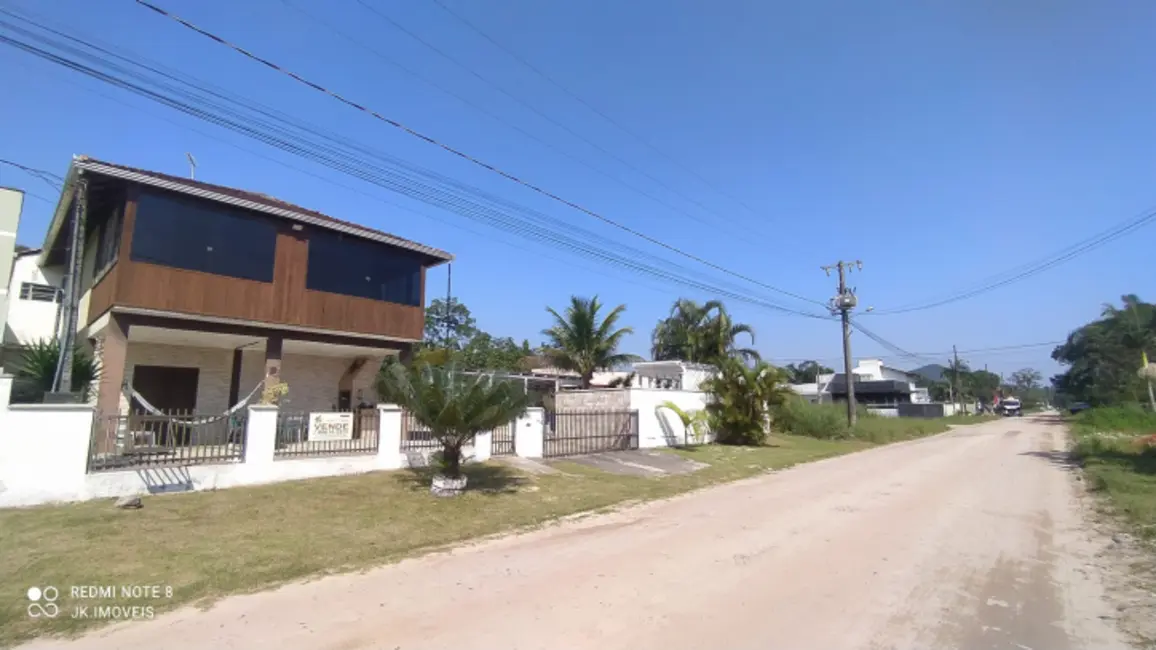 Foto 2 de Sobrado com 5 quartos à venda, 238m2 em Itapoa - SC