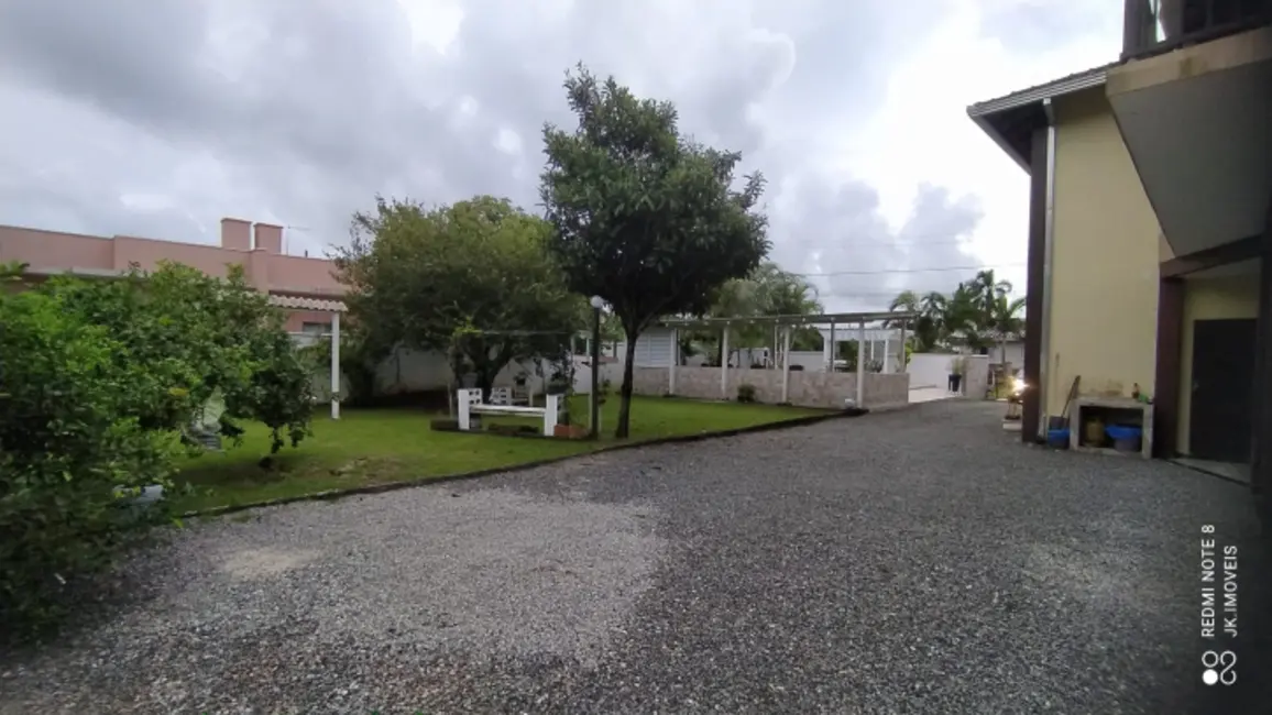 Foto 6 de Sobrado com 5 quartos à venda, 238m2 em Itapoa - SC