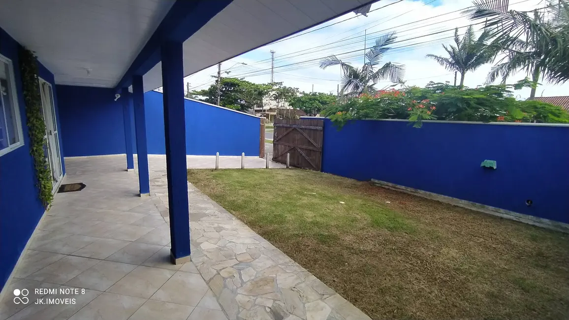 Foto 2 de Casa com 3 quartos à venda, 110m2 em Itapoa - SC