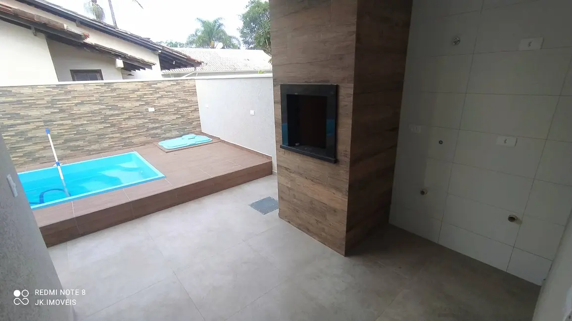 Foto 3 de Casa com 3 quartos à venda, 79m2 em Itapoa - SC