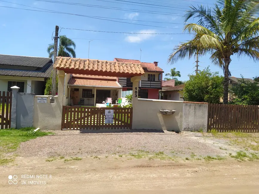 Foto 1 de Casa com 2 quartos à venda e para alugar, 90m2 em Itapema do Norte, Itapoa - SC