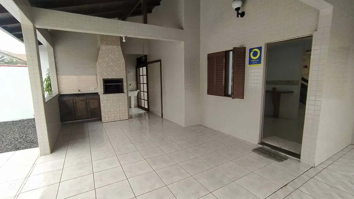Foto 8 de Sobrado com 4 quartos à venda, 165m2 em Itapema do Norte, Itapoa - SC