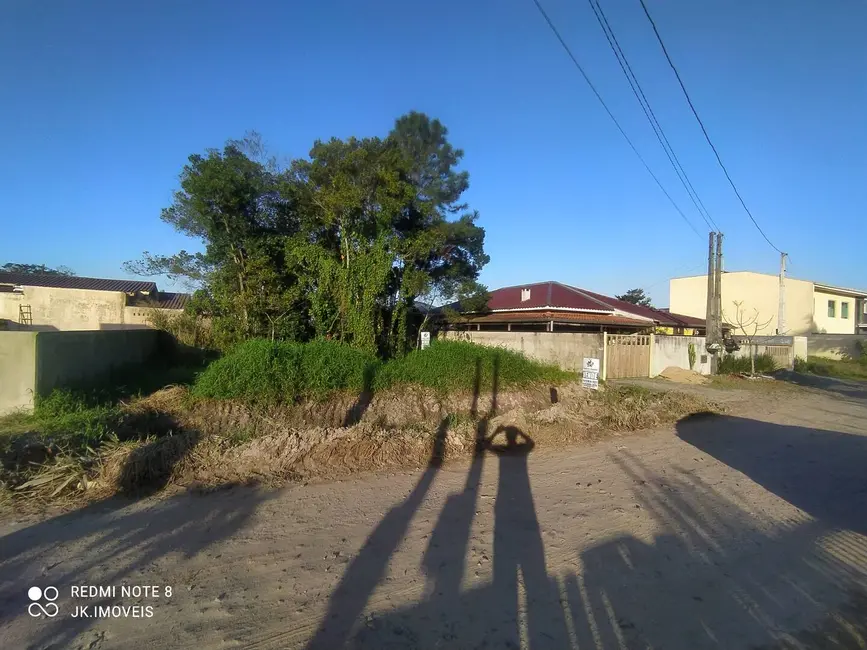 Foto 2 de Terreno / Lote à venda, 360m2 em Itapoa - SC