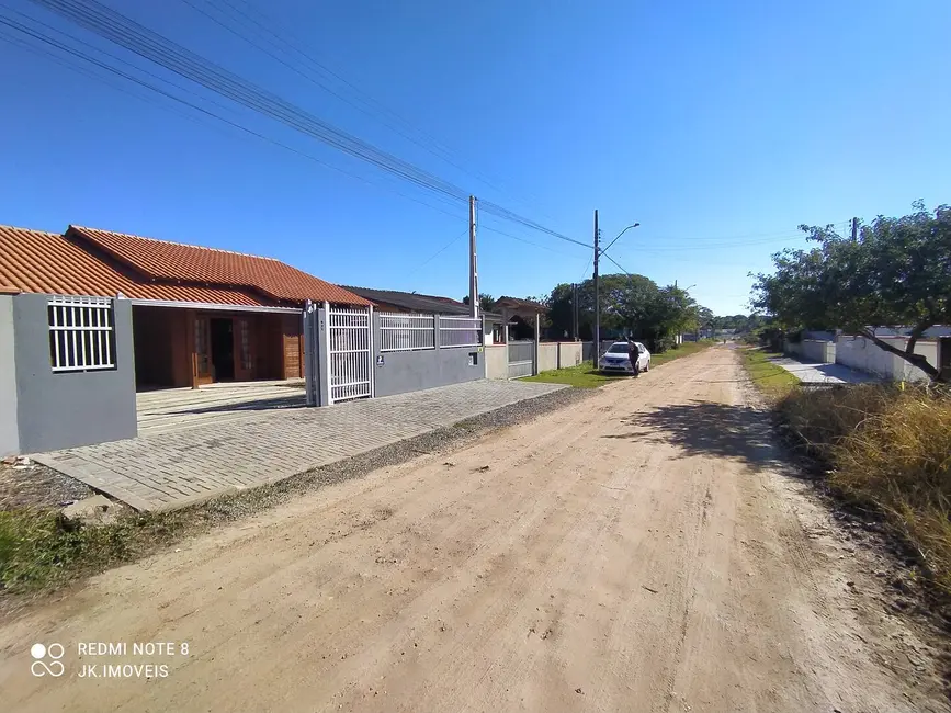 Foto 3 de Casa com 3 quartos à venda e para alugar, 150m2 em Itapoa - SC