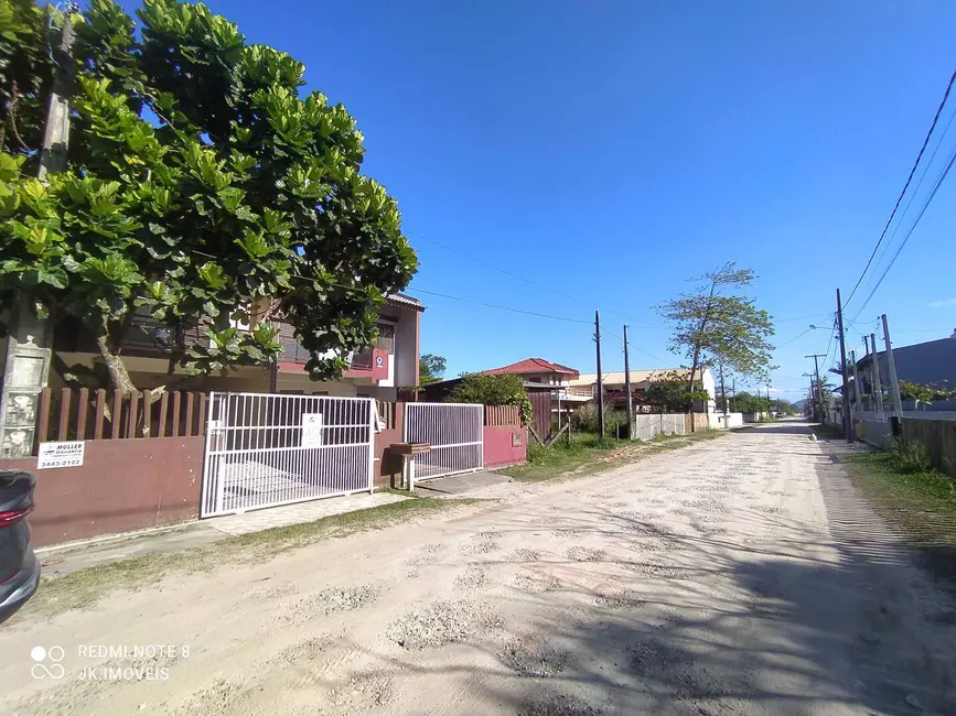 Foto 4 de Sobrado com 4 quartos à venda, 135m2 em Itapoa - SC