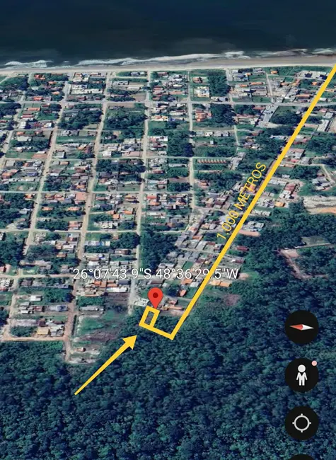 Foto 1 de Terreno / Lote à venda, 600m2 em Itapoa - SC