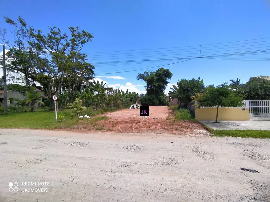Foto 1 de Terreno / Lote à venda, 384m2 em Itapoa - SC