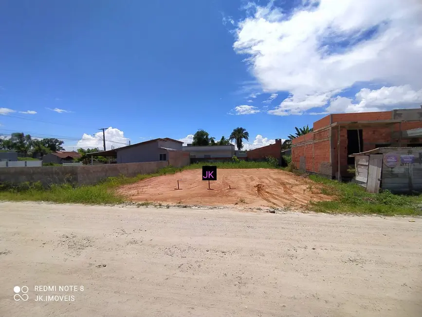 Foto 1 de Terreno / Lote à venda, 384m2 em Itapoa - SC