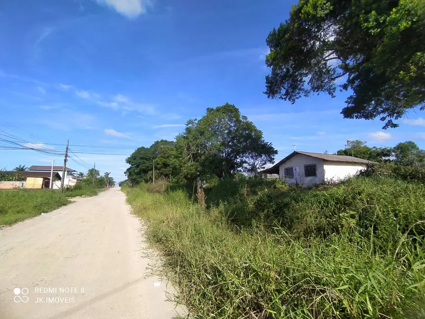 Foto 2 de Terreno / Lote à venda, 360m2 em Itapoa - SC