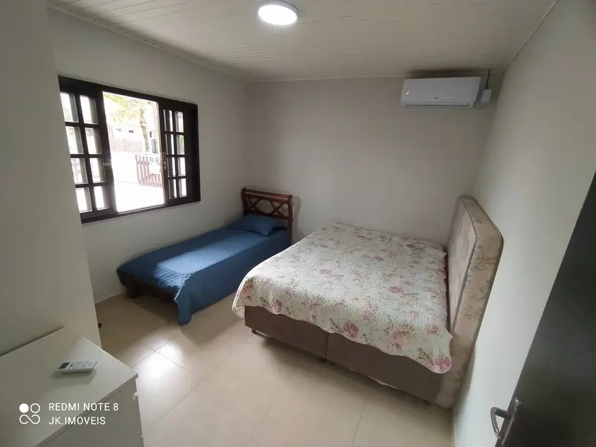 Foto 9 de Casa com 3 quartos à venda e para alugar, 168m2 em Itapoa - SC