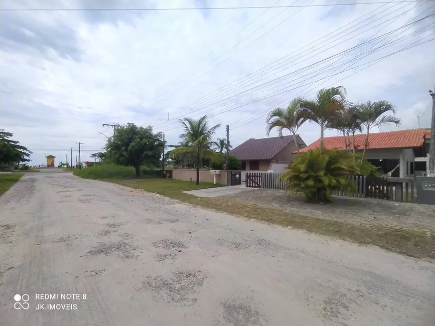 Foto 2 de Casa com 3 quartos à venda e para alugar, 168m2 em Itapoa - SC