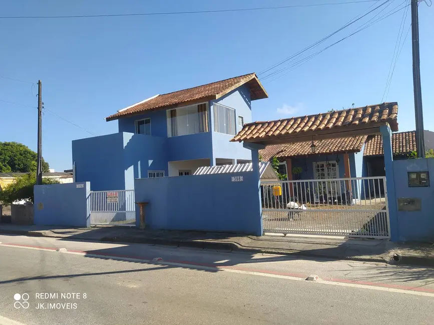 Foto 4 de Sobrado com 7 quartos à venda, 229m2 em Itapoa - SC