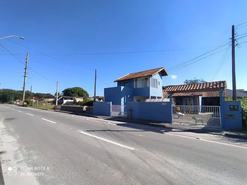 Foto 3 de Sobrado com 7 quartos à venda, 229m2 em Itapoa - SC
