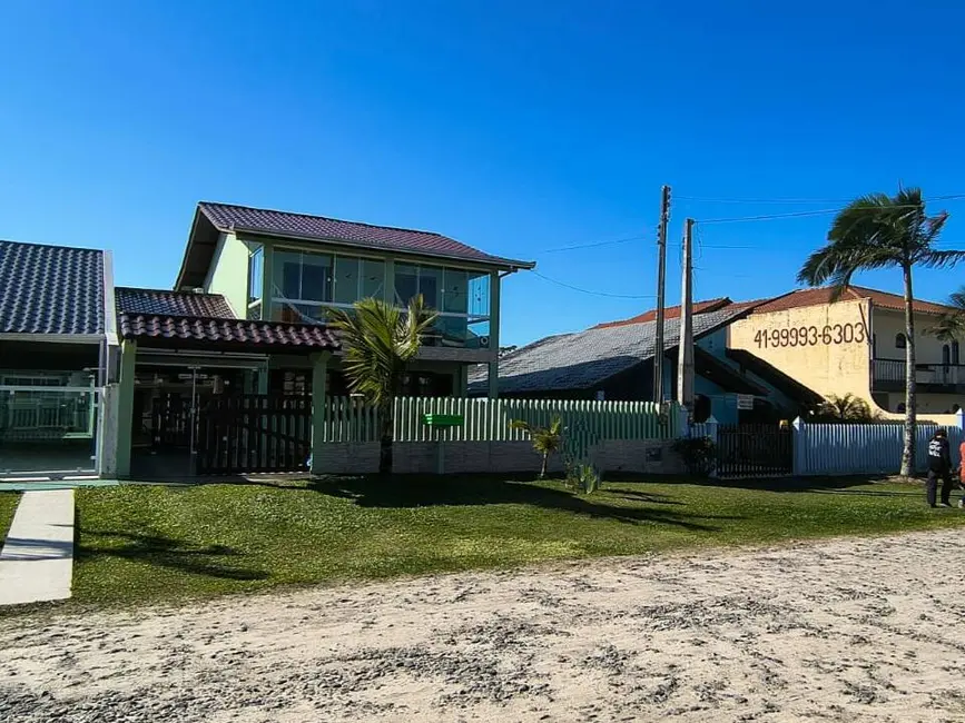 Sobrado com 3 quartos à venda, 360m2 em Itapoa - SC - imagem 7 Foto 7 de Sobrado com 3 quartos à venda, 360m2 em Itapoa - SC