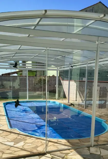 Sobrado com 3 quartos à venda, 360m2 em Itapoa - SC - imagem 2 Foto 2 de Sobrado com 3 quartos à venda, 360m2 em Itapoa - SC