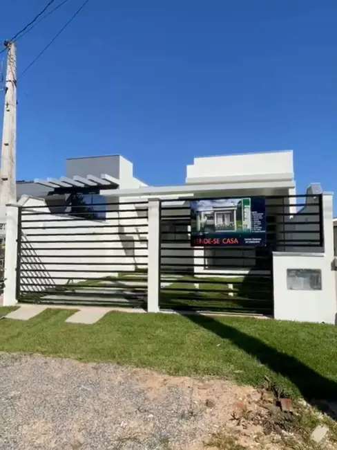 Foto 1 de Casa com 2 quartos à venda, 90m2 em Itapema do Norte, Itapoa - SC