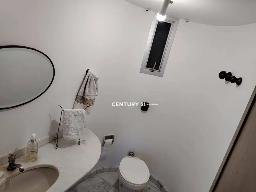 Foto 8 de Apartamento com 3 quartos à venda, 178m2 em Itaim Bibi, São Paulo - SP