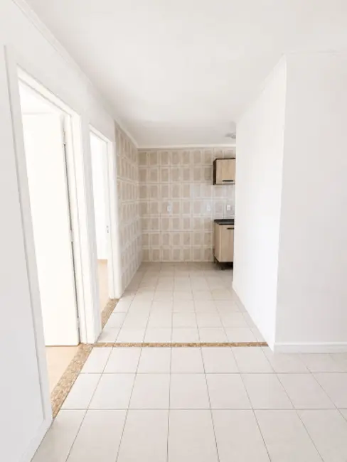 Foto 4 de Apartamento com 2 quartos à venda, 50m2 em Rubem Berta, Porto Alegre - RS