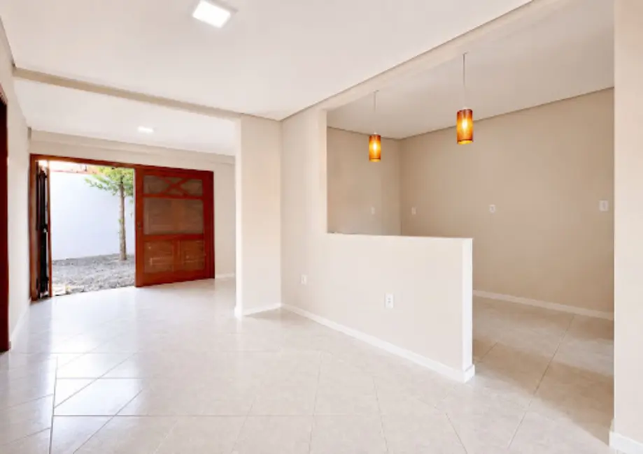 Casa com 3 quartos à venda, 200m2 em Parque da Matriz, Cachoeirinha - RS - imagem 4 Foto 4 de Casa com 3 quartos à venda, 200m2 em Parque da Matriz, Cachoeirinha - RS