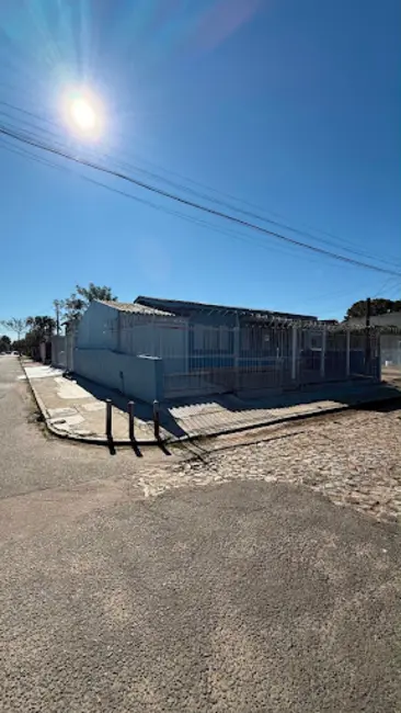 Foto 2 de Casa com 2 quartos à venda, 150m2 em Sarandi, Porto Alegre - RS