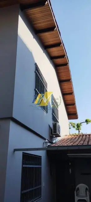 Foto 4 de Sobrado com 3 quartos à venda, 210m2 em Jardim Santo Antônio, Santo Andre - SP