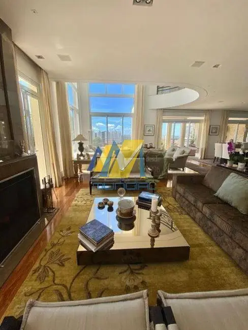 Casa com 5 quartos à venda, 1000m2 em Tamboré, Santana De Parnaiba - SP - imagem 6 Foto 6 de Casa com 5 quartos à venda, 1000m2 em Tamboré, Santana De Parnaiba - SP