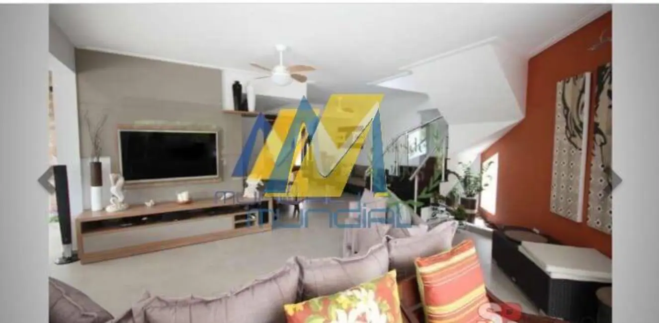 Foto 1 de Casa com 4 quartos à venda, 320m2 em Centro, Peruibe - SP