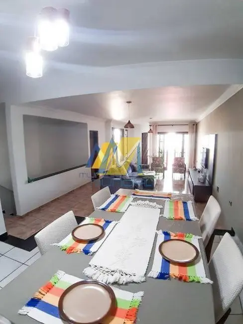 Sobrado com 3 quartos à venda, 327m2 em Parque das Nações, Santo Andre - SP - imagem 1 Foto 1 de Sobrado com 3 quartos à venda, 327m2 em Parque das Nações, Santo Andre - SP