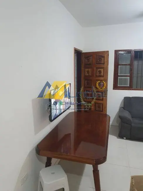 Foto 2 de Casa com 2 quartos à venda, 72m2 em Maracanã, Praia Grande - SP