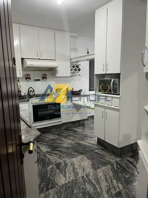 Foto 2 de Sobrado com 4 quartos à venda em Utinga, Santo Andre - SP