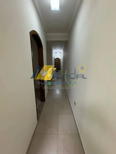 Casa com 4 quartos à venda, 264m2 em Vila Pires, Santo Andre - SP - imagem 4 Foto 4 de Casa com 4 quartos à venda, 264m2 em Vila Pires, Santo Andre - SP