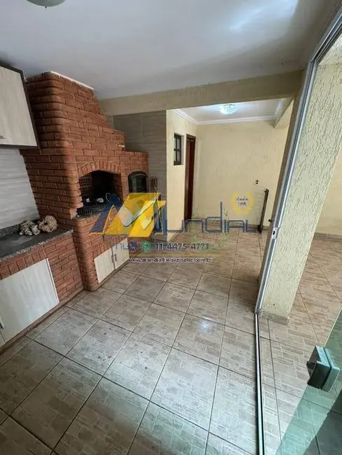 Casa com 4 quartos à venda, 264m2 em Vila Pires, Santo Andre - SP - imagem 2 Foto 2 de Casa com 4 quartos à venda, 264m2 em Vila Pires, Santo Andre - SP