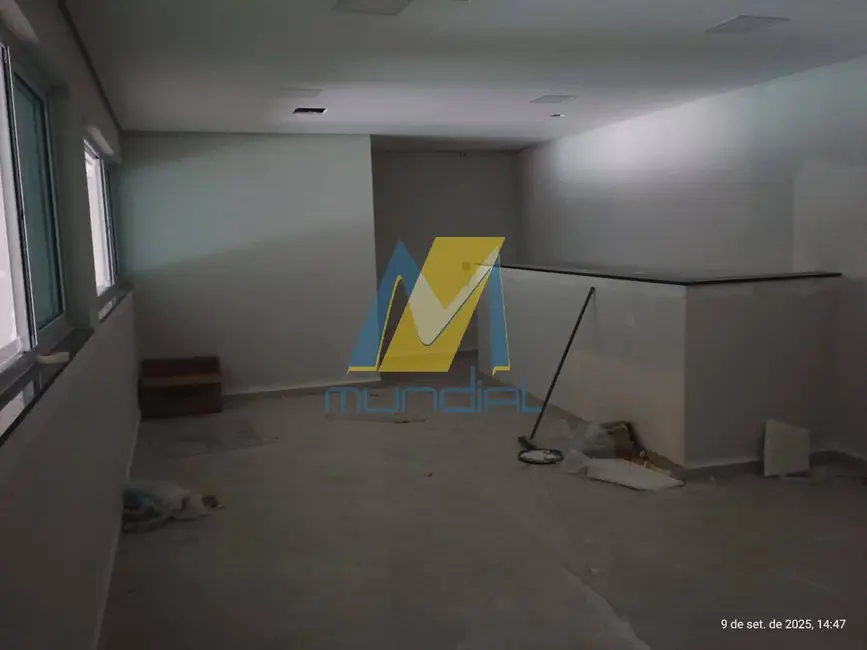 Sala Comercial para alugar, 300m2 em Utinga, Santo Andre - SP - imagem 6 Foto 6 de Sala Comercial para alugar, 300m2 em Utinga, Santo Andre - SP