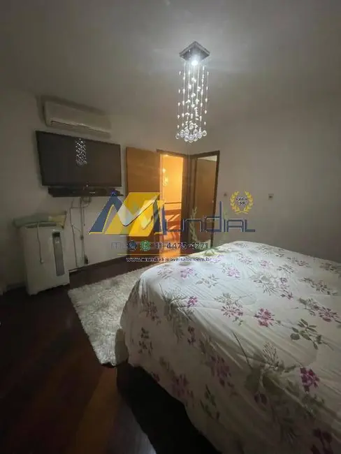 Foto 9 de Casa com 3 quartos à venda, 219m2 em Vila Eldízia, Santo Andre - SP