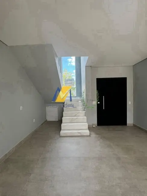 Foto 2 de Casa com 3 quartos à venda, 199m2 em Cajuru do Sul, Sorocaba - SP