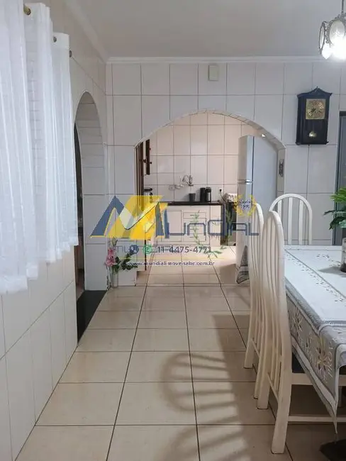 Casa com 3 quartos à venda, 204m2 em Parque Erasmo Assunção, Santo Andre - SP - imagem 8 Foto 8 de Casa com 3 quartos à venda, 204m2 em Parque Erasmo Assunção, Santo Andre - SP