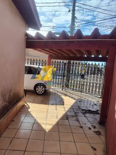 Foto 2 de Casa com 3 quartos à venda, 130m2 em Parque Oratório, Santo Andre - SP